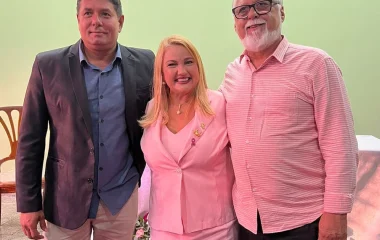 ASCOMCER empossa a presidente reeleita e membros dos Conselhos